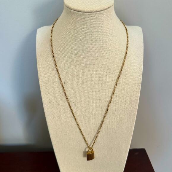 Michael Kors Padlock Necklace Gold tone Chain Ribbed Pendant Lock Classic Retro - Picture 13 of 13